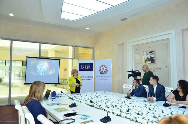 Sabir Fondu Binəqədi gənclərinə qan qruplarına görə peşə seçimindən təlim verdi