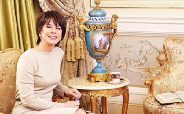 Oliqarxın keçmiş arvadı 7 milyard dollar