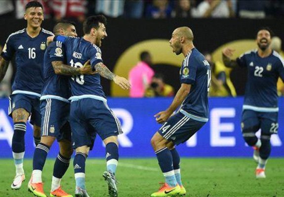 Amerika kubokunda ilk finalçı müəyyənləşdi