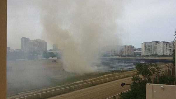 Bakı Dövlət Cıdır Meydanında yanğın olub