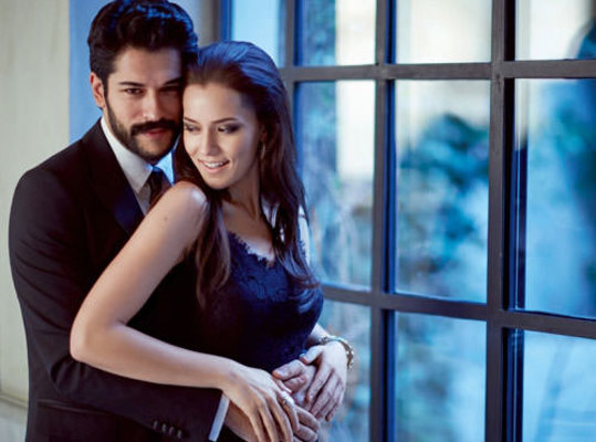 Fahriye və Burak kəbin kəsdirdi