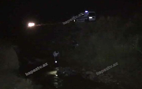 17 yaşlı qızın başını kəsib çaya atdılar