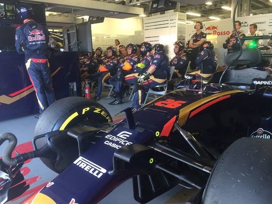 Rusiyalı pilot “Formula-1”də mübarizəni dayandırdı