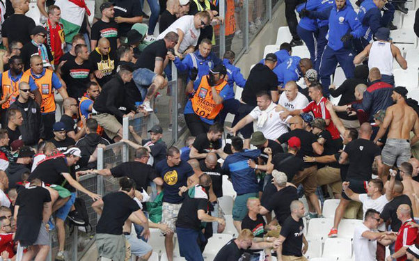 AÇ-2016-da daha bir kütləvi dava