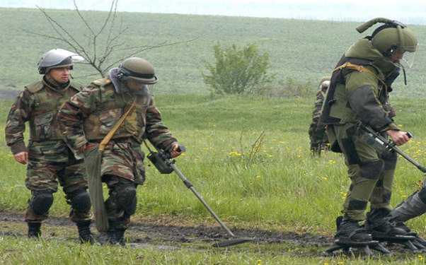 ANAMA 14 partlayış yerini yoxladı