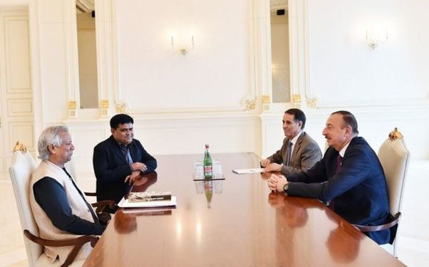 İlham Əliyev Nobel sülh mükafatı laureatını qəbul edib