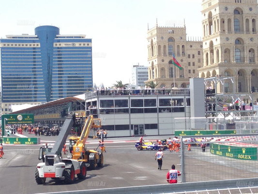 Bakı trasında qəza