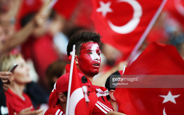 Türkiyə İspaniyaya qarşı