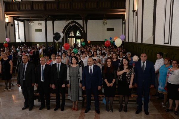 Nəsimi rayonundakı 11 nömrəli Xüsusi Təhsil Məktəbinin  şagirdlərinin  “Son zəng”  tədbiri keçirilmişdir