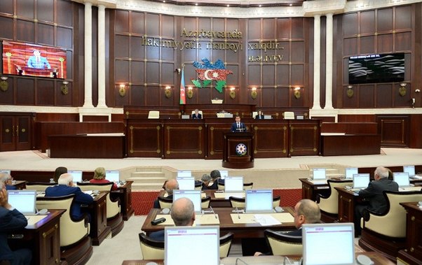 Milli Məclisdə nə müzakirə olunacaq?