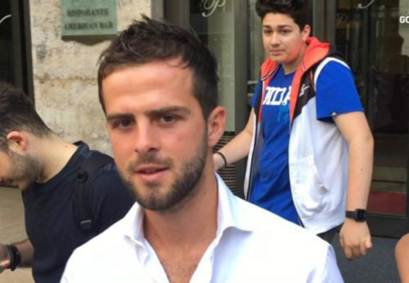 “Yuventus”dan rəsmi transfer