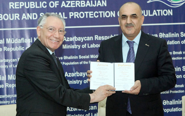 Nazir Beynəlxalq Mühəndislik Akademiyasının həqiqi üzvü seçildi