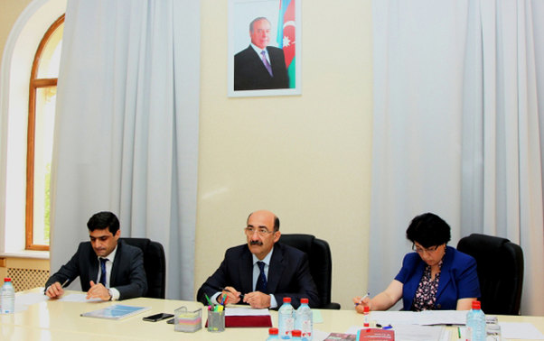 Əbülfəs Qarayev vətəndaşlarla görüşdü