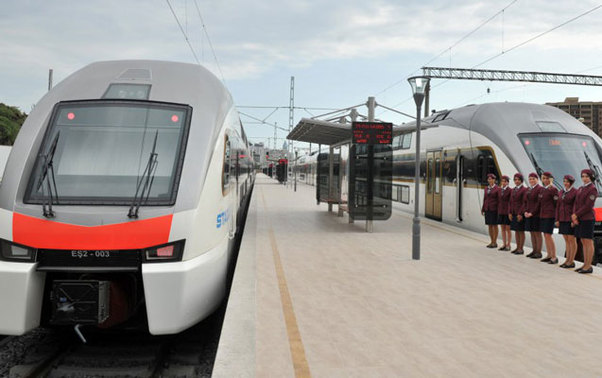 Sumqayıt qatarını yenə daşa basdılar