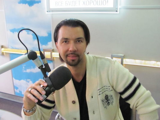 Daha bir rusiyalı müğənni Azərbaycan xalqından üzr istədi