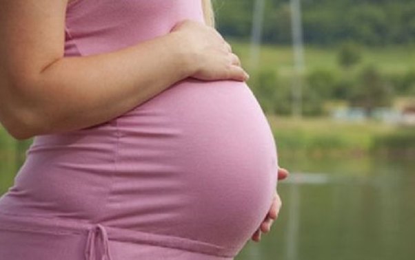 Azərbaycanda hamilə qadınlar üçün məktəb açıldı