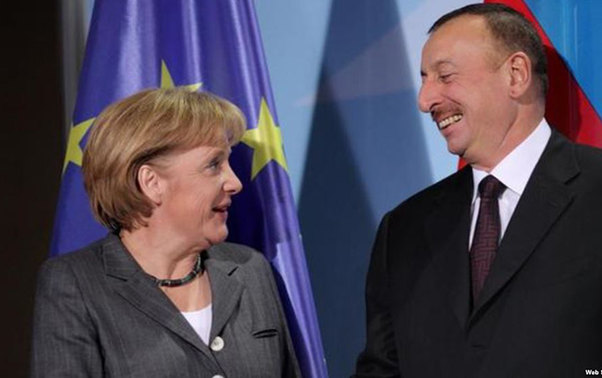 Əliyevlə Merkel görüşdü