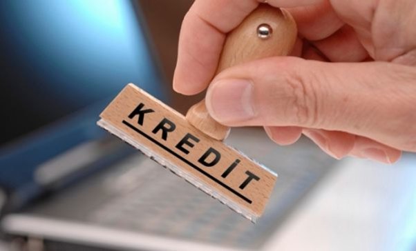 Banka kredit borcu olan şəxslər