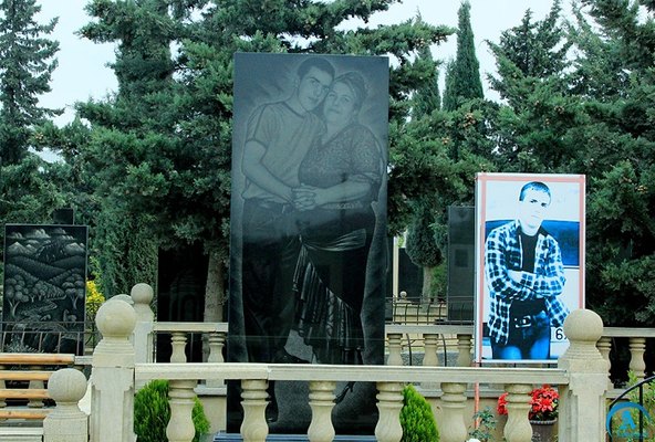 Məzarlıqlarla bağlı xüsusi