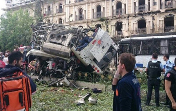 İstanbul səhəri partlayışla açdı