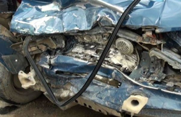 Yol polisinin qovduğu maşın qəza törətdi