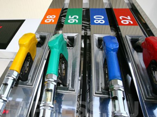Ölkədə benzinin qiyməti düşəcək?