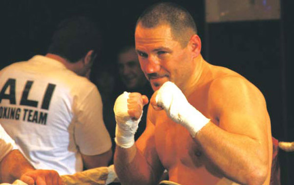 Məhəmməd Əli ilə görüşən azərbaycanlı boksçu