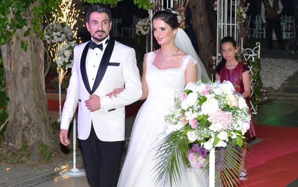 “Kurtlar Vadisi”nin qəhrəmanı evləndi