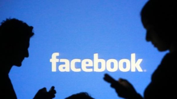 “Facebook” istifadəçilərinin danışıqlarına qulaq asır