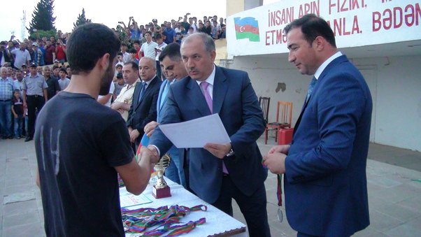 Cəlilabad bələdiyyə komandaları arasında futbol üzrə rayon birinciliyi başa çatıb