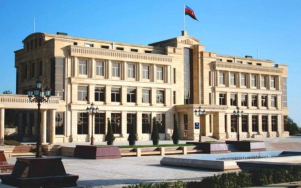 Qəbələ rayon icra hakimiyyəti başçısının müavini  Arif Allahverdiyevin oğlanlarının