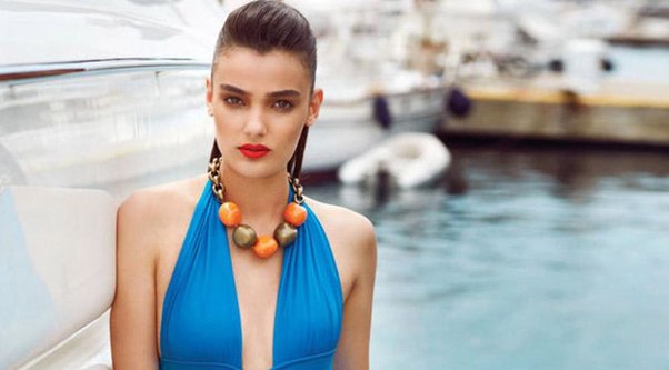 Prezidenti təhqir edən gözəl həbs cəzası aldı