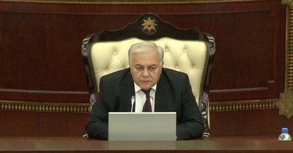 “Nə karton, nə jurnal universitet?..”