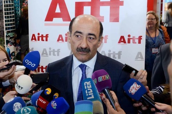 Nazir Bakıda tarixi binaların sökülməsindən