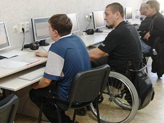 Əgər əlillər işləmək istəsələr..