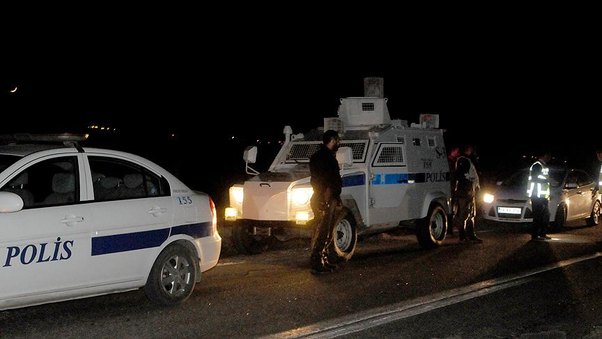 Türkiyədə mikroavtobus aşdı