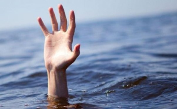 Xəzərdə iki nəfər boğuldu