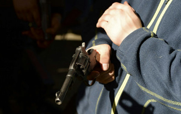 Qadının sifarişi ilə məmuru güllələyənlərdən biri də saxlanılıb