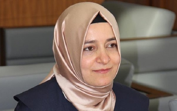 Nazirə görə bacısı vəzifəsindən