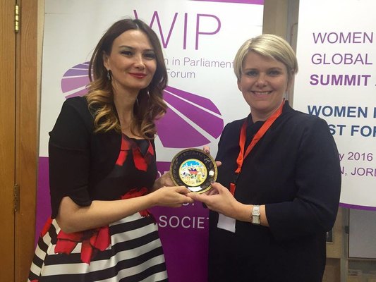 Millət vəkili  İslandiyanın Sənaye və Ticarət naziri ilə görüşüb