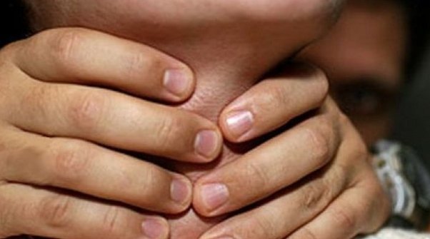 Oğul evə görə atasını ödürdü