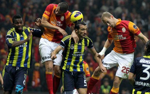 “Fənərbaxça” “Qalatasaray”a qarşı - Türkiyədə final həyəcanı