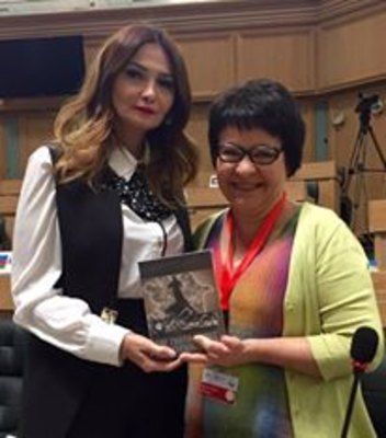 Qənirə Paşayeva Finlandiyanın İş və bərabərhüquqluq məsələləri üzrə komitə sədri Tarya Filatov ilə