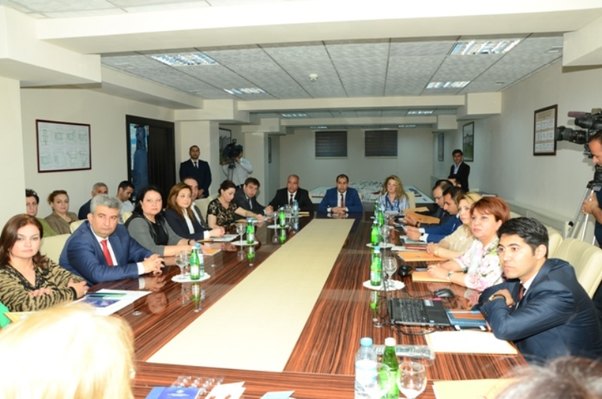 Nəsimi rayon İcra Hakimiyyətində Övladlığa götürmədə nəzarət mexanizmi ilə əlaqədar təlim keçirilmişdir