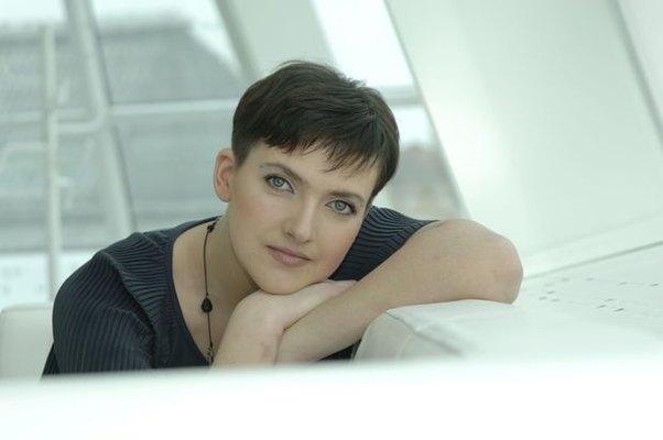 Pilot Savçenko Vətəninə uçur