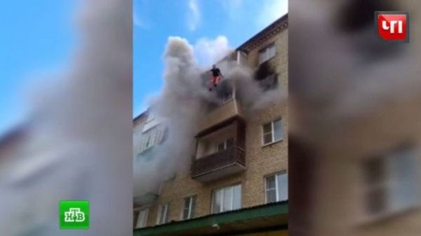 Rusiyada bir ailə özünü beşinci mərtəbədən atdı