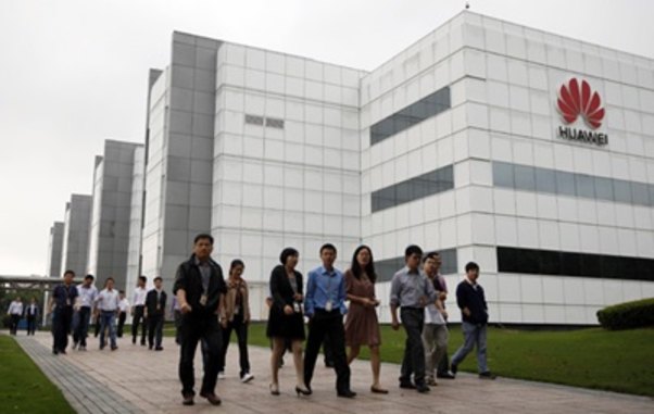 “Huawei” “Samsung”u məhkəməyə verdi