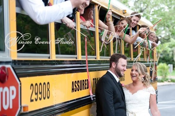 32 yaşlı müəllimə 18 yaşlı şagirdə qoşulub qaçdı