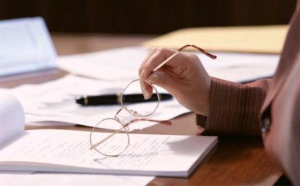 Dövlət qulluğuna qəbulla bağlı