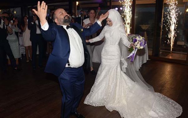Məşhur aktyorun toyundan